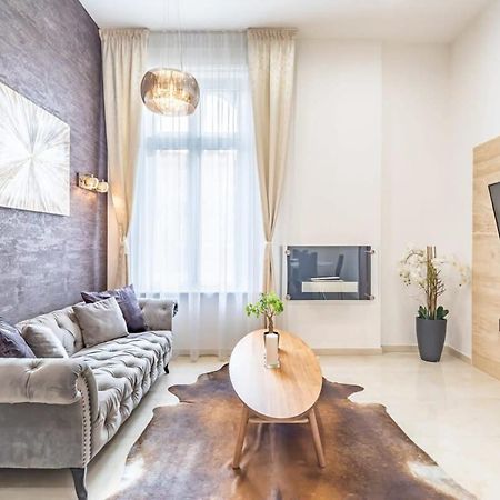 Splendid Perfectly Located Flat With Sauna Apartment Budapest Luaran gambar