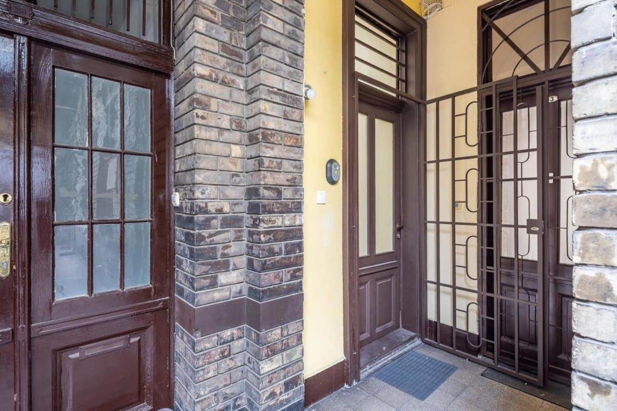 Splendid Perfectly Located Flat With Sauna Apartment Budapest Luaran gambar