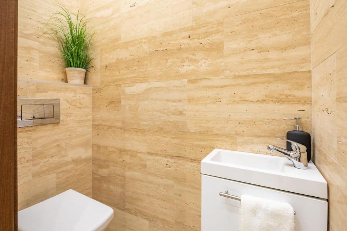 Splendid Perfectly Located Flat With Sauna Apartment Budapest Luaran gambar
