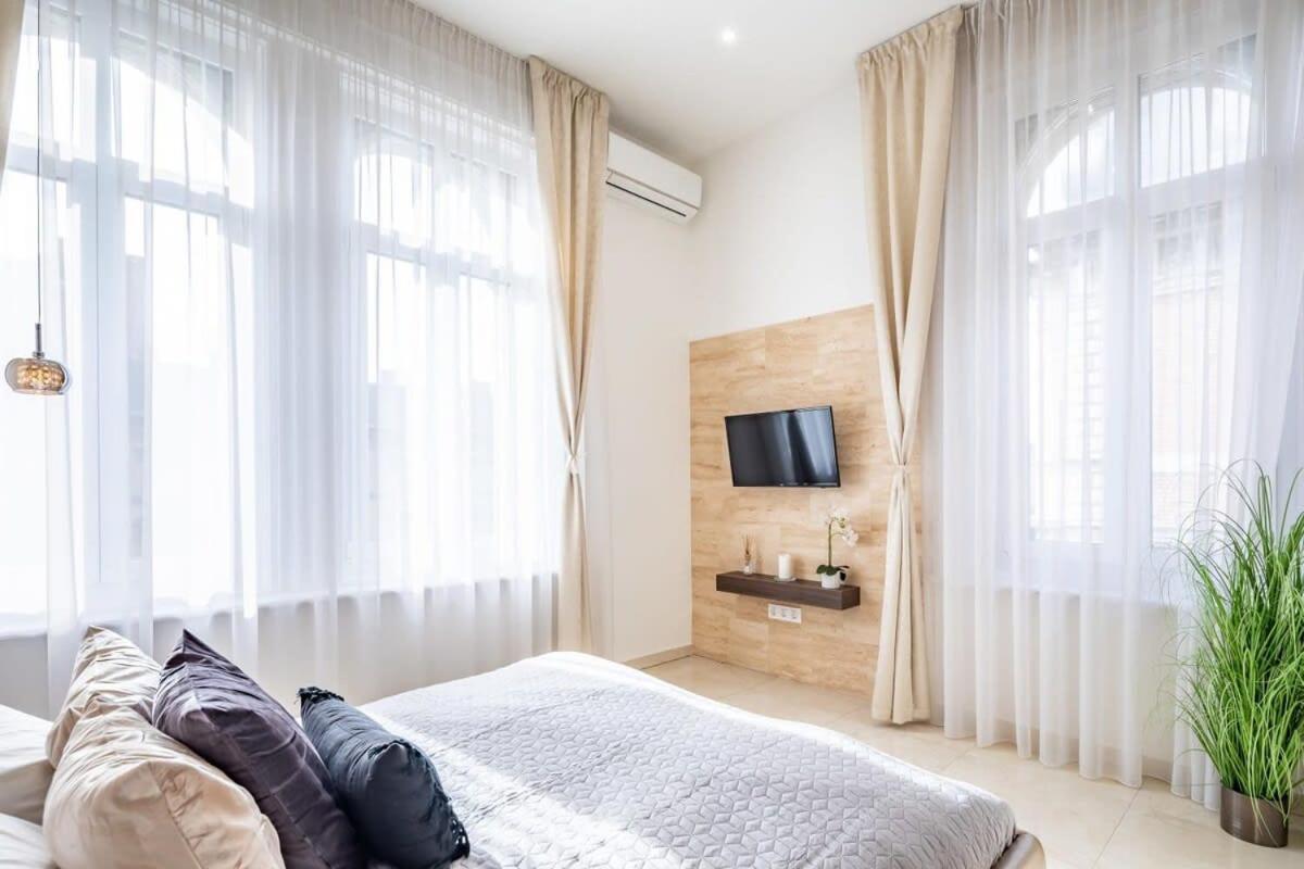 Splendid Perfectly Located Flat With Sauna Apartment Budapest Luaran gambar